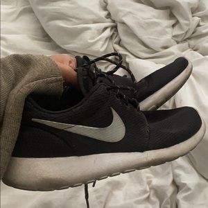 Nike Roshe Run Women's Shoe